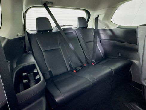 Certified 2025 Toyota Grand Highlander AWD image 26