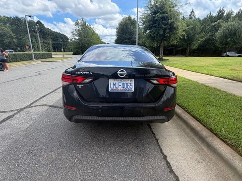 Used 2022 Nissan Sentra S FWD image 4