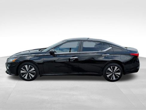 Used 2022 Nissan Altima 2.5 SV FWD image 8