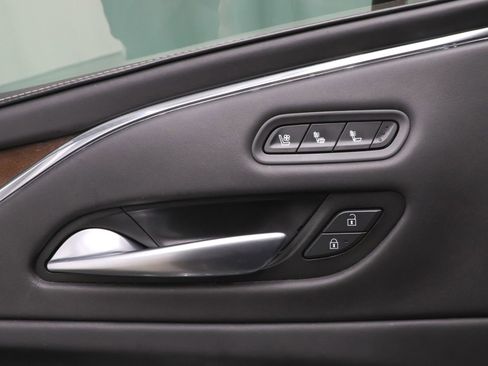 Used 2024 Cadillac Escalade ESV Sport Platinum w/ LPO, ONYX Package image 13