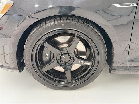 Used 2017 Volkswagen Golf 4-Door image 26