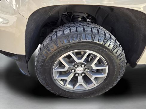 Used 2022 GMC Canyon AT4 w/ Trailering Package image 36