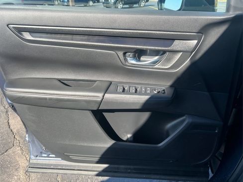 Used 2025 Honda CR-V Sport image 17