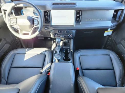 New 2025 Ford Bronco Badlands w/ Sasquatch Package image 12
