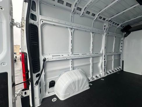 New 2024 RAM ProMaster 2500 FWD image 13