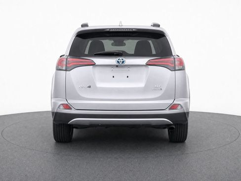 Used 2017 Toyota RAV4 XLE w/ All Weather Liner Package AWD/4WD image 7