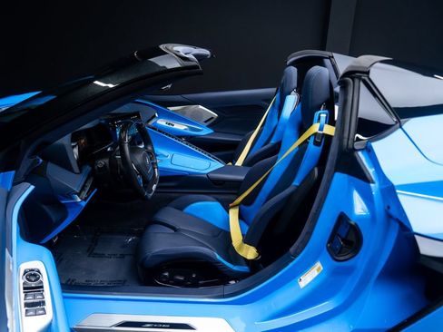 Used 2025 Chevrolet Corvette Z06 RWD image 27