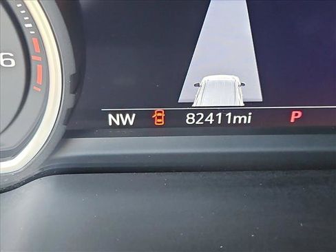 Used 2021 Chevrolet Tahoe Z71 w/ Z71 Off-Road Package image 11