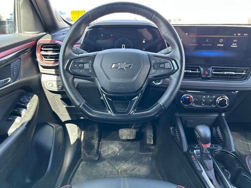 Used 2024 Chevrolet TrailBlazer RS w/ Driver Confidence Package image 7