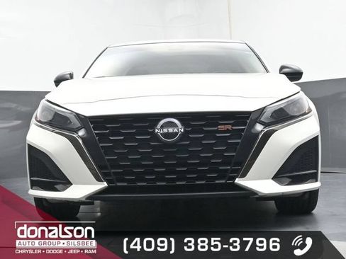 Used 2023 Nissan Altima 2.5 SR FWD image 15