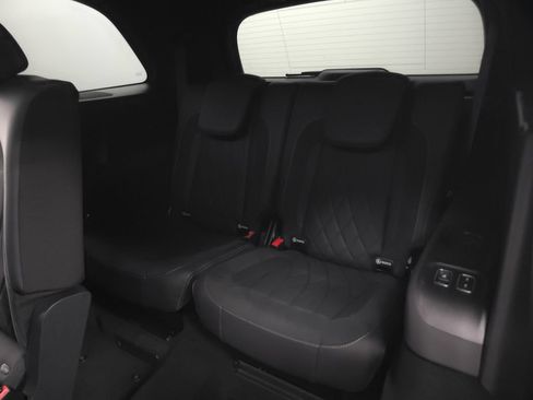 Used 2026 Mercedes-Benz GLS 63 AMG 4MATIC image 29