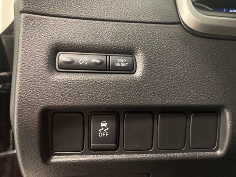 Used 2019 Nissan Murano S image 17