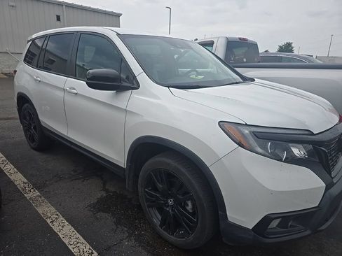 Used 2021 Honda Passport Sport image 9
