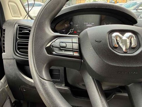 Used 2025 RAM ProMaster 2500 w/ Convenience Group FWD image 8
