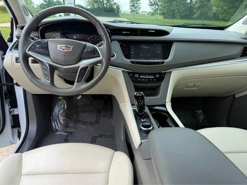 Used 2024 Cadillac XT5 Premium Luxury w/ LPO, Floor Liner Package AWD/4WD image 13