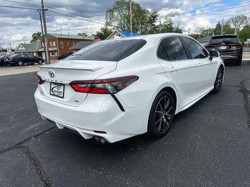Used 2023 Toyota Camry SE FWD image 8