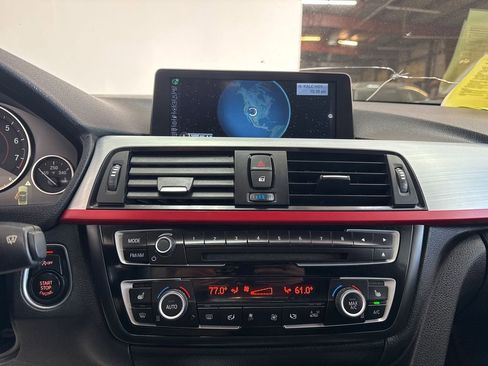 Used 2015 BMW 428i Convertible image 17