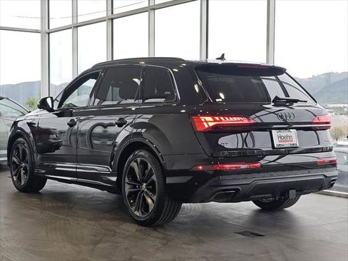 New 2025 Audi Q7 3.0T Prestige image 9