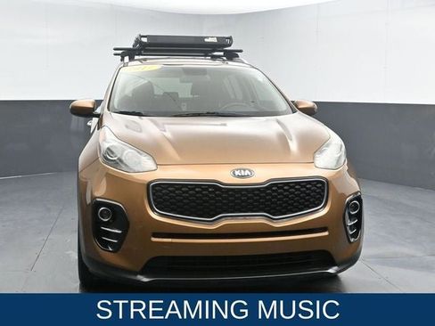 Used 2017 Kia Sportage EX image 4