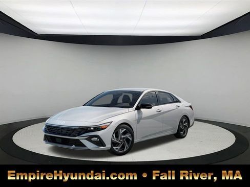 New 2025 Hyundai Elantra Sport image 1