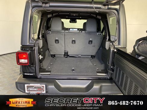 New 2026 Jeep Wrangler Unlimited Sport image 30