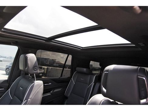 Used 2024 Cadillac Escalade Sport w/ Touring Package AWD/4WD image 27