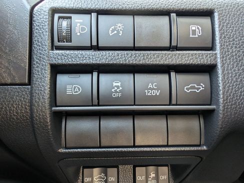 Used 2024 Toyota Tacoma Limited AWD/4WD image 22