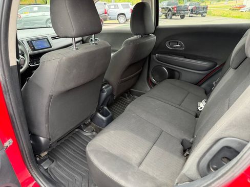 Used 2018 Honda HR-V EX image 15