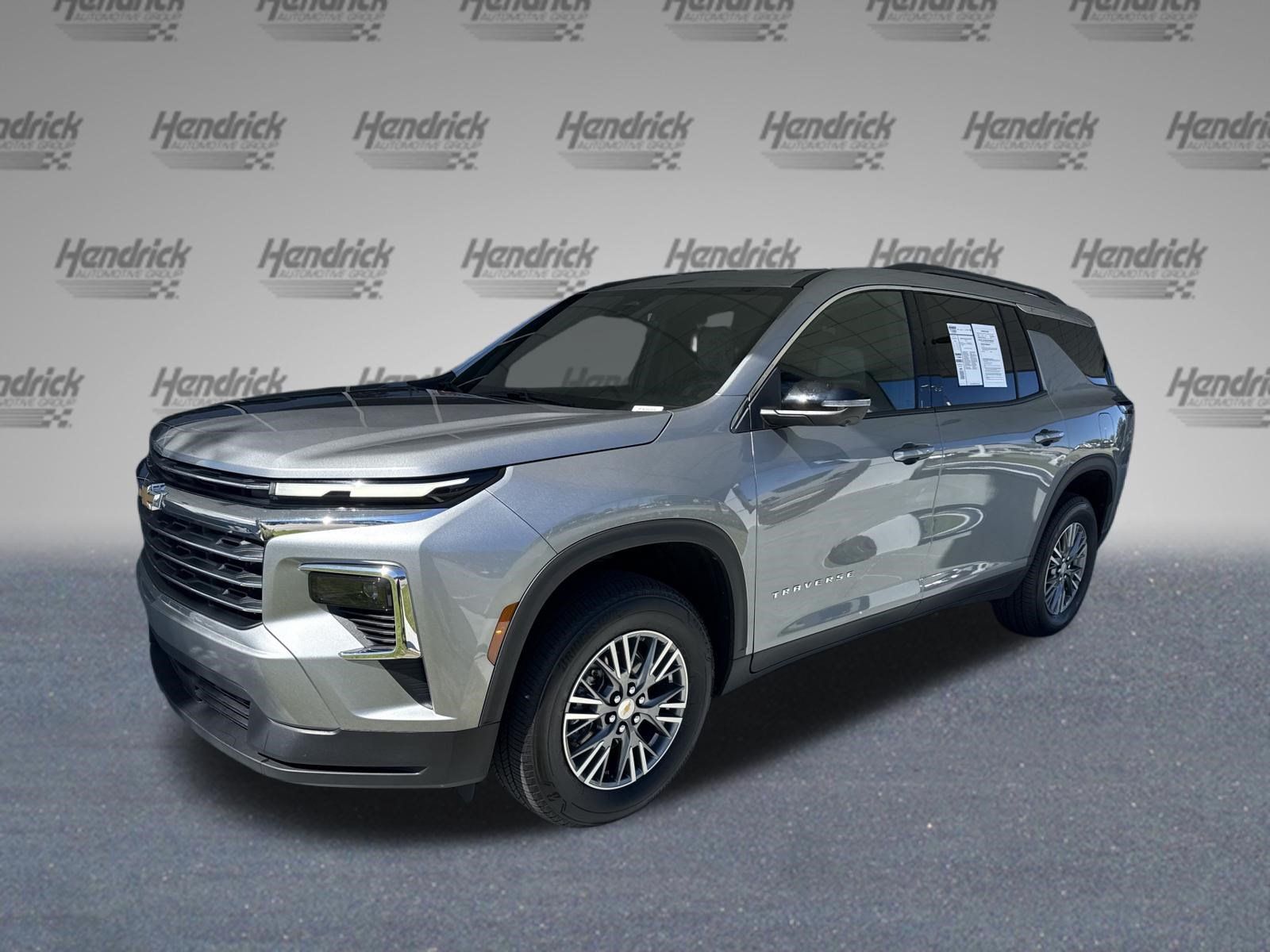 Used 2026 Chevrolet Traverse LT w/ Driver Confidence Package FWD image 5