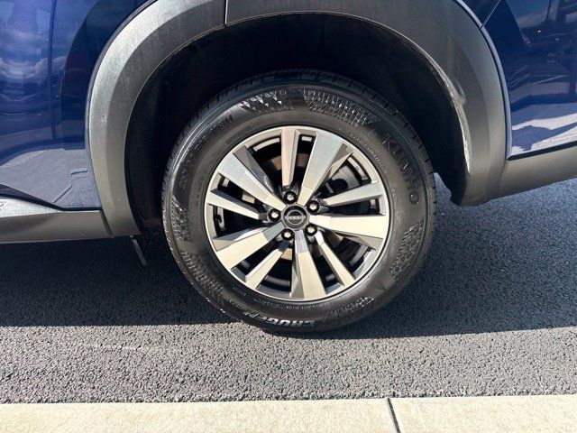 Used 2026 Nissan Pathfinder SL AWD/4WD image 11