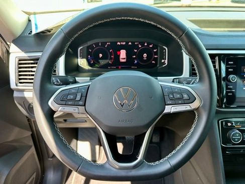 Used 2023 Volkswagen Atlas SE w/ Black Wheel Package AWD/4WD image 32