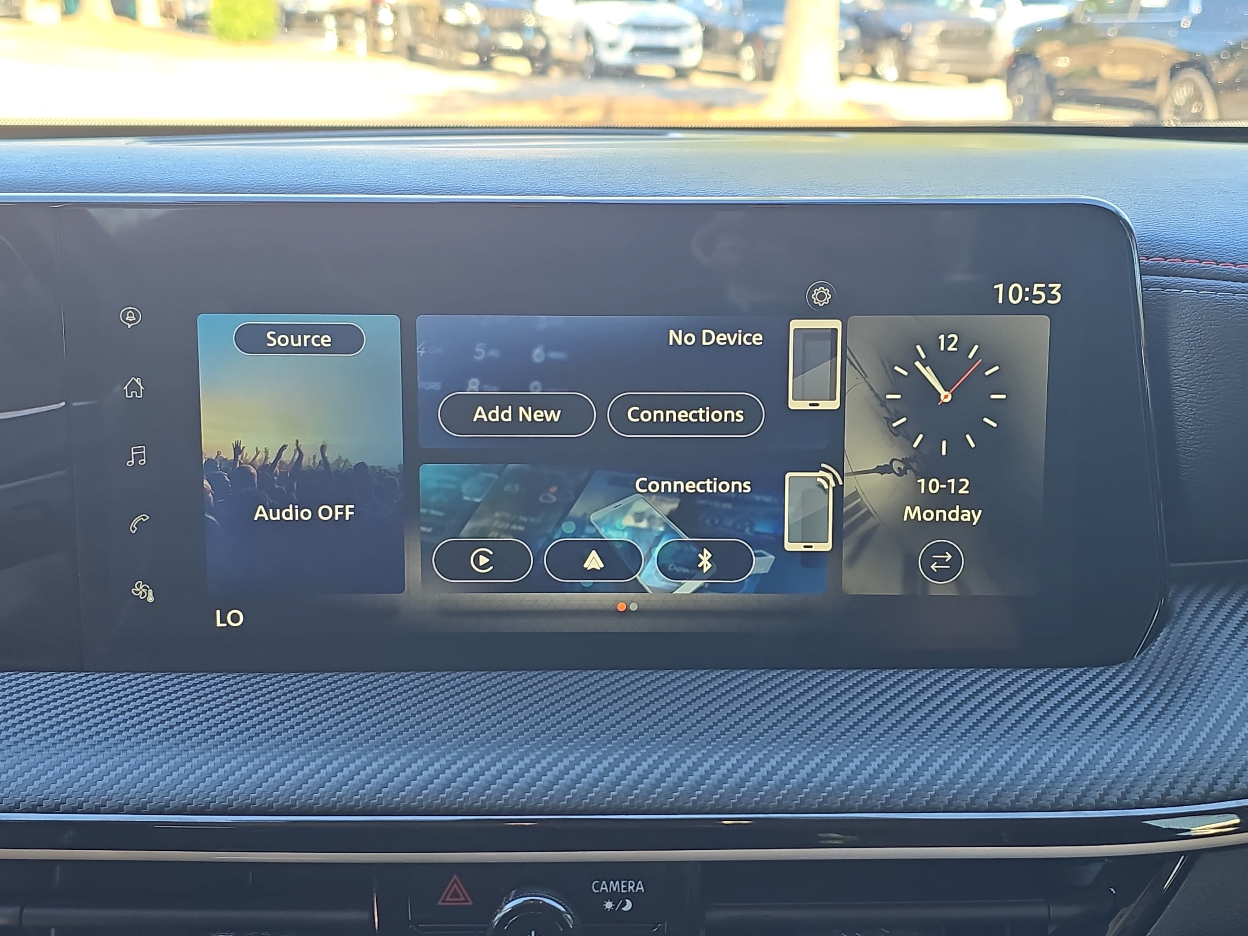 Used 2025 Nissan Kicks SR FWD image 20