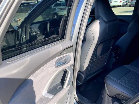 New 2025 Audi SQ5 Premium Plus image 18