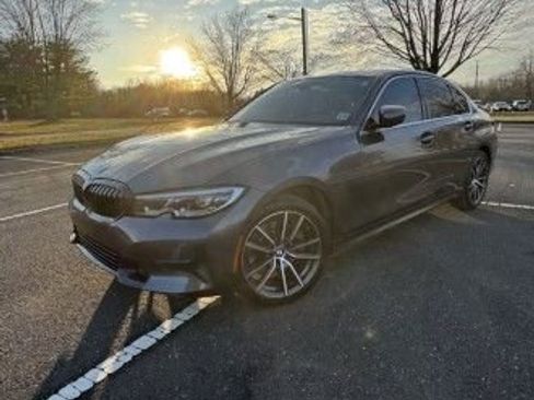 Used 2021 BMW 330i xDrive Sedan w/ Convenience Package image 2