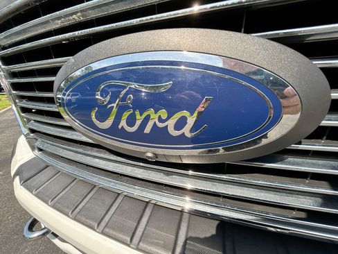 Used 2020 Ford F450 Platinum w/ FX4 Off-Road Package image 35