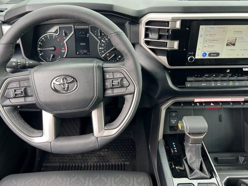 Used 2025 Toyota Tundra SR5 w/ SR5 Premium Package AWD/4WD image 11