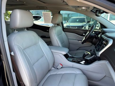 Used 2018 GMC Acadia SLT w/ LPO, Floor Liner Package FWD image 18