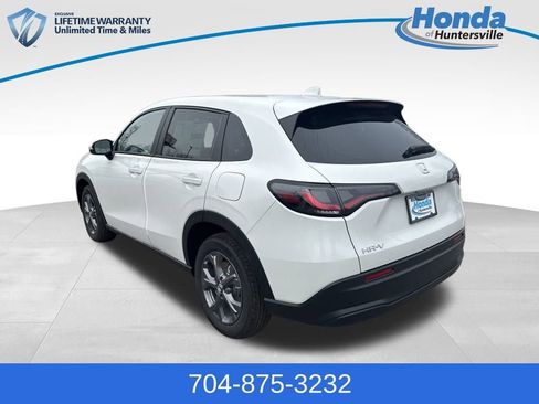 New 2026 Honda HR-V LX image 6