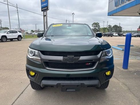 Used 2015 Chevrolet Colorado Z71 image 2