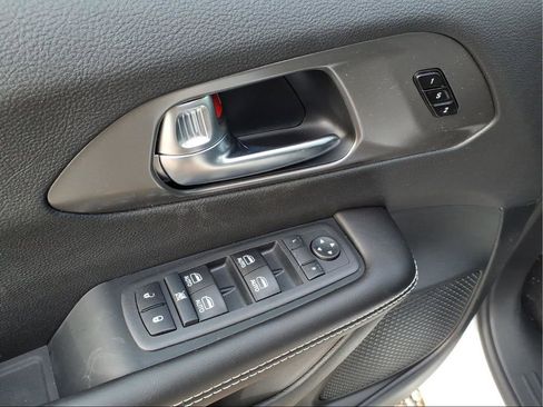 New 2026 Chrysler Pacifica Select image 17