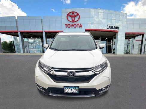 Used 2018 Honda CR-V Touring image 2