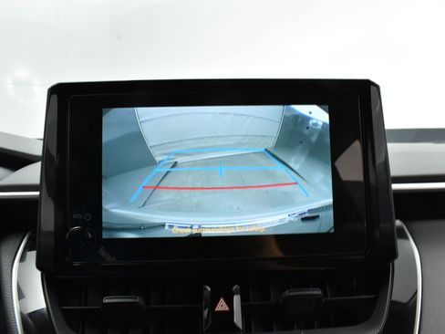 Used 2024 Toyota Corolla LE image 6