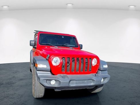 Used 2024 Jeep Wrangler Sport AWD/4WD image 9