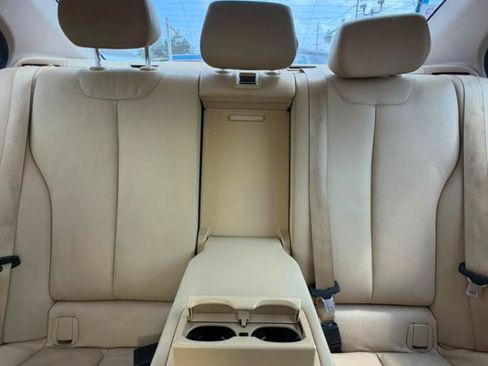 Used 2013 BMW 328i xDrive Sedan AWD/4WD image 32