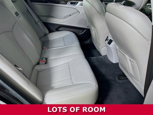 Used 2018 Genesis G80 3.8 w/ Option Group 02 image 24