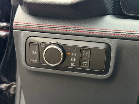 Used 2025 Ford Mustang GT Premium RWD image 30