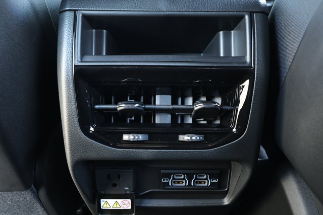 New 2027 Jeep Grand Cherokee Laredo X RWD image 30