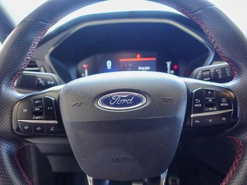 Used 2023 Ford Escape ST-Line image 14