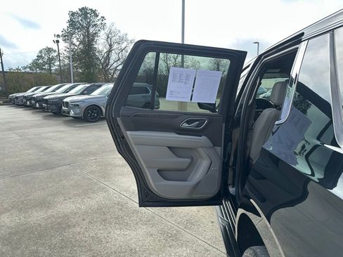 Used 2022 Chevrolet Tahoe LT image 18