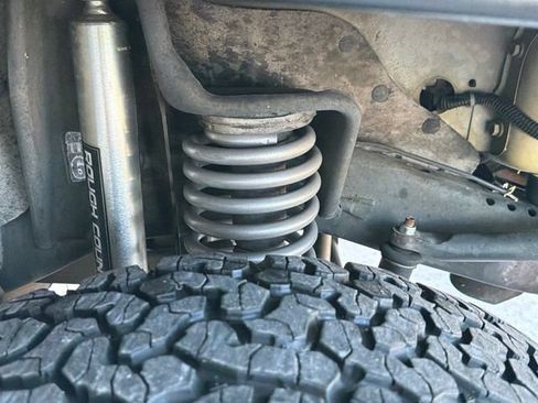 Used 2004 Jeep Wrangler 4WD image 11